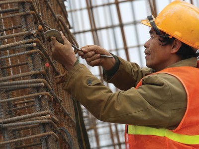 Xếp hạng Top 10 nhà thầu xây dựng chưa thuyết phục nhà đầu tư 