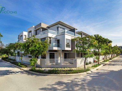 Nhà phố, biệt thự khu Đông được ưa chuộng với môi trường sống hiện đại, đồng bộ và khả năng gia tăng giá trị nhanh chóng. 