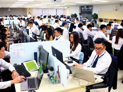 Thị trường cuối năm: Lạc quan lớn hơn lo ngại