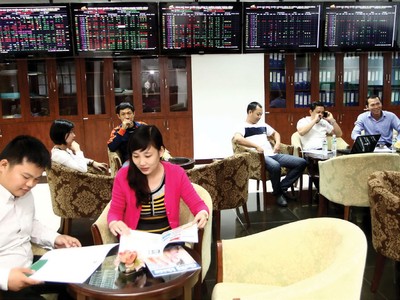Nếu thể chế thị trường vẫn “méo”, thị trường chứng khoán khó… “tròn”
