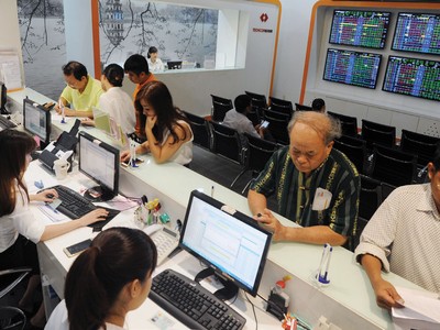 Nhà đầu tư cá nhân vẫn chiếm số đông trên thị trường chứng khoán.