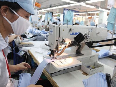 Dệt may càng cuối năm càng khó