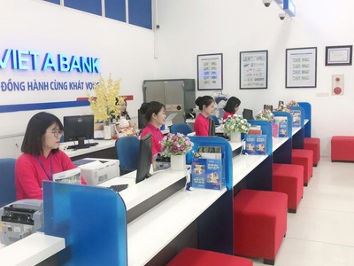 6 tháng đầu năm, VietABank có kết quả kinh doanh tương đối khả quan, ra mắt thẻ chip nội địa