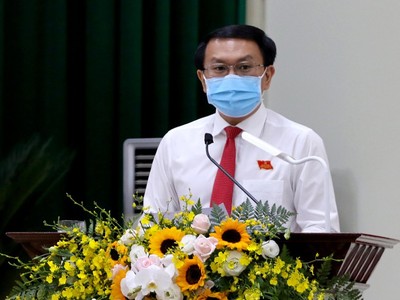 Ông Lâm Đình Thắng - Bí thư Quận ủy Quận 9 được tín nhiệm bầu giữ chức Bí thư Quận ủy nhiệm kỳ mới.