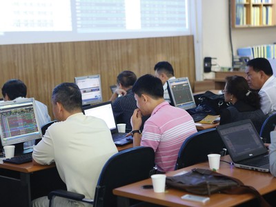 Theo dự thảo Nghị định hướng dẫn Luật Chứng khoán, một công ty chứng khoán không được đặt văn phòng đại diện tại tỉnh, thành phố đã đặt trụ sở chính hoặc chi nhánh.