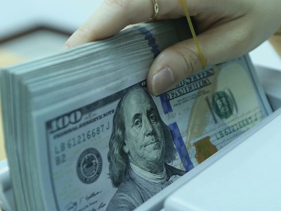 Đồng USD lao dốc, giảm dần sức hấp dẫn