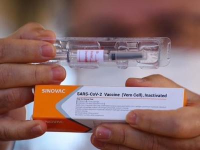 Vaccine ngừa Covid-19 của Sinovac. Ảnh: Reuters.