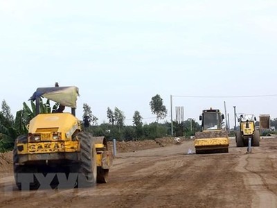 Giải phóng mặt bằng dự án cao tốc Bắc-Nam. (Nguồn: TTXVN)