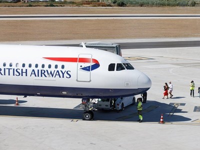 British Airways chịu ảnh hưởng nặng nề do dịch bệnh COVID-19. (Ảnh: Reuters).