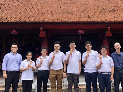 6 thí sinh Việt Nam dự thi Olympic Toán học quốc tế đều có giải