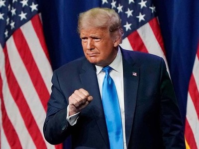 Tổng thống Mỹ Donald Trump tại Hội nghị Quốc gia đảng Cộng hòa ở Charlotte, Bắc Carolina, hôm 24/8. Ảnh: Reuters.