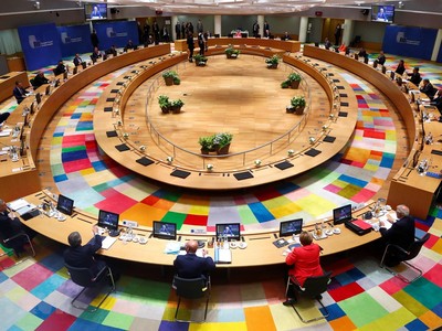 Toàn cảnh hội nghị thượng đỉnh EU tại Brussels, Bỉ, ngày 17/7/2020. (Ảnh: AFP/ TTXVN).