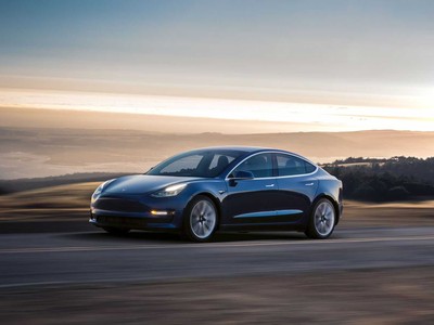 Tesla áp đảo trong Top 13 mẫu ô tô điện bán chạy nhất mọi thời đại
