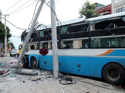 Hiện trường vụ tai nạn (Nguồn: Hoilaixe).