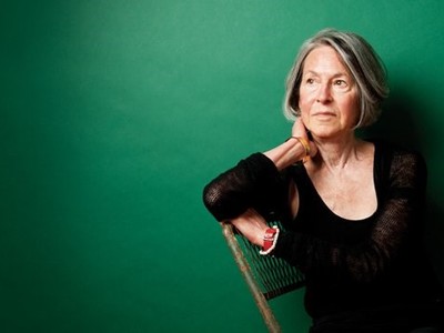 Nhà thơ Louise Gluck. (Ảnh: Poets & Writers).