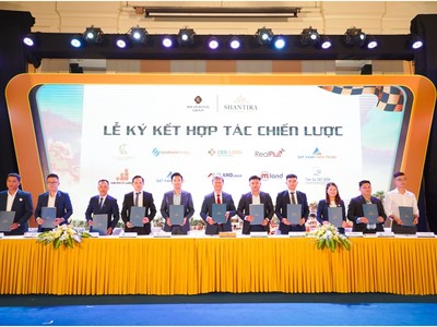 Ký kết hợp tác chiến lược với các đơn vị phân phối uy tín.