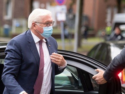 Tổng thống Đức Frank-Walter Steinmeier đã phải tự cách ly sau khi một vệ sỹ của ông bị dương tính với virus SARS-CoV-2. (Nguồn: AFP).
