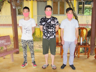 Ba đối tượng người Trung Quốc nhập cảnh trái phép - Ảnh Phú Quý.