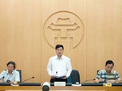 Phó Chủ tịch Ủy ban nhân dân thành phố Hà Nội Ngô Văn Quý phát biểu tại cuộc họp Ban chỉ đạo phòng chống dịch bệnh COVID-19. (Ảnh: Xuân Quảng/Vietnam+).