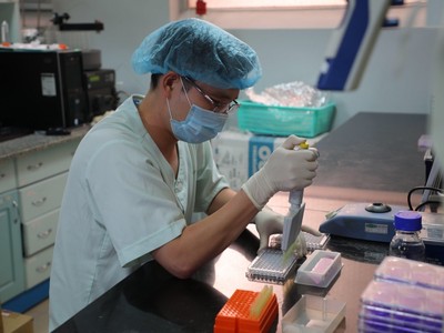 Việt Nam thử nghiệm vaccine Covid-19 trên khỉ