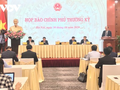 Bộ trưởng, Chủ nhiệm Văn phòng Chính phủ Mai Tiến Dũng phát biểu tại cuộc Họp báo Chính phủ thường kỳ chiều 30/10.