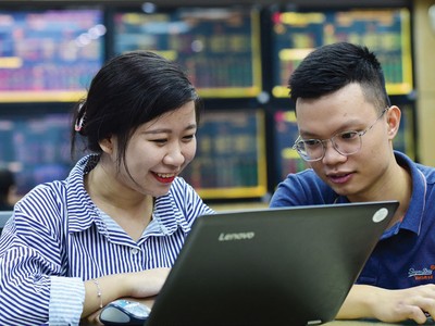 Cổ tức hấp dẫn hay không còn phụ thuộc vào thị giá cổ phiếu.