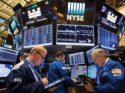 Thị trường chứng khoán Mỹ giảm mạnh trước thềm cuộc bầu cử Tổng thống ngày 3/11/2020.