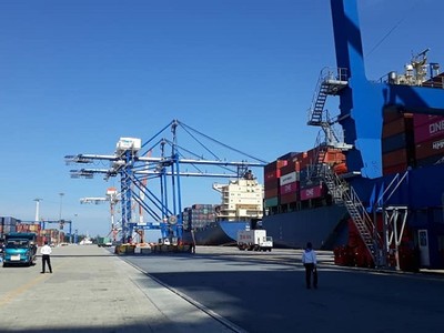 Giao thương với khu vực thị trường châu Á 10 tháng 2020 ghi nhận 282,4 tỷ USD, tăng 0,8% so với cùng kỳ 2019.