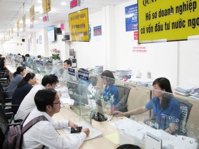 Bộ Tài chính đề xuất gia hạn chính sách giảm phí, lệ phí của nhiều lĩnh vực thêm 6 tháng (Ảnh minh họa: KT).