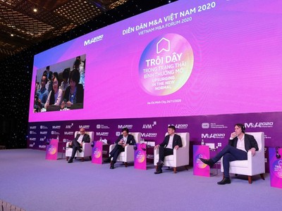 Chiếc lò xo đang nén chặt 