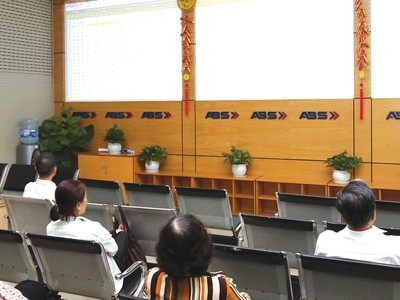 Xét trên nhiều phương diện, nhà đầu tư mua cổ phiếu để sở hữu là sở hữu tài sản, là tiêu dùng. Ảnh: Dũng Minh.