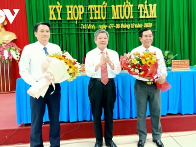 Ông Nguyễn Quỳnh Thiện (bìa trái) và ông Lê Thanh Bình (bìa phải).