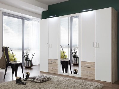 Tấm Tủ Nhựa DAG – một sản phẩm đóng vai trò thiết yếu trong trang trí nội thất hiện đại.