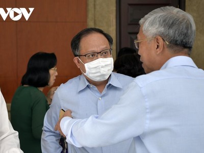 Ông Tất Thành Cang tại kỳ họp thứ 23 - HĐND TPHCM khoá 9 ngày 8/12.