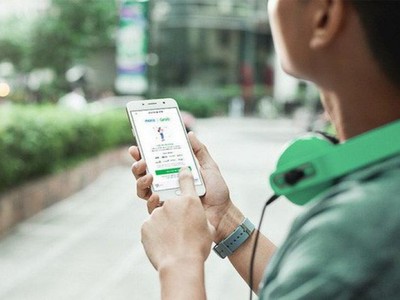 Với đặc tính không tốn kém chi phí thành lập chi nhánh, duy trì bộ máy khổng lồ, các ngân hàng ảo đang có nhiều lợi thế khi có thể tăng lãi suất tiết kiệm cho người gửi và giảm lãi suất cho vay với người đi vay.