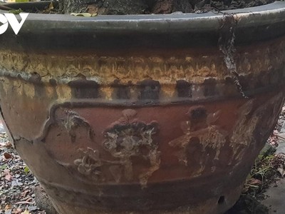 Chiếc chậu cổ bị kẻ gian lấy cắp.