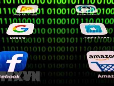 Biểu tượng của Amazon, Apple, Google và Facebook. (Ảnh: AFP/TTXVN).