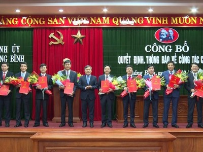 Trao quyết định điều động, bổ nhiệm nhiều vị trí cán bộ, lãnh đạo chủ chốt.