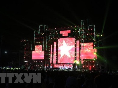 Không khí đón chào Năm mới 2021 tại thành phố Huế. (Ảnh: Đỗ Trưởng/TTXVN).