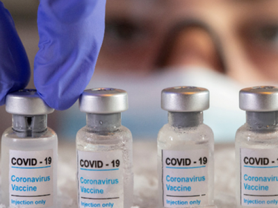 Ba Lan đền tiền cho người tiêm vaccine Covid-19 nếu có tác dụng phụ