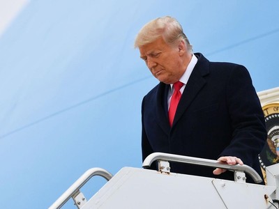 Các chuyên gia pháp lý có quan điểm khác biệt về thẩm quyền xét xử luận tội cựu Tổng thống Trump tại Thượng viện. Ảnh: Getty.