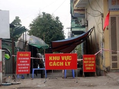 Khu vực chợ Cao Thắng, thành phố Hạ Long đã bị phong tỏa (30/1/2021). (Ảnh: Đức Hiếu/TTXVN).