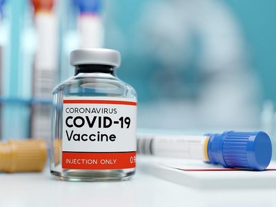 Việc phê duyệt phác đồ tiêm hai liều vaccine của Cơ quan quản lý sản phẩm y tế Quốc gia Trung Quốc được dựa trên kết quả hai tháng thử nghiệm lâm sàng giai đoạn cuối ở bên ngoài. Ảnh: Shutterstock.