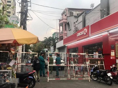 TP.Hồ Chí Minh phong tỏa khu vực Mả Lạng do có ca nhiễm COVID-10. (Ảnh: Hồng Giang/TTXVN).