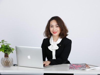 Bà Nguyễn Thị Kim Oanh - Phó Tổng giám đốc phụ trách Khối Ngân hàng bán lẻ của Vietcombank.