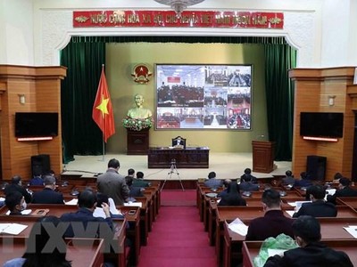 Hưng Yên họp triển khai các phương án khoanh vùng phòng chống dịch COVID-19. (Ảnh: Đinh Tuấn/TTXVN).