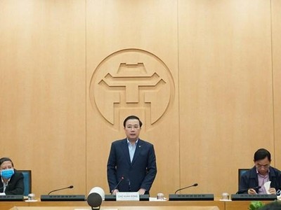 Phó Chủ tịch Ủy ban nhân dân thành phố Hà Nội Chử Xuân Dũng, chủ trì cuộc họp của Ban chỉ đạo phòng chống dịch bệnh COVID-19. (Ảnh: PV/Vietnam+).