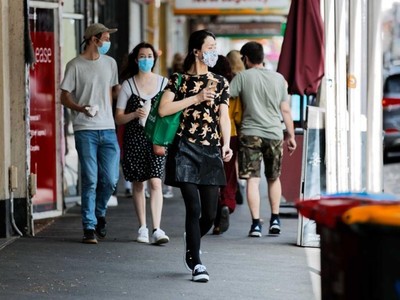 Người dân bang Victoria bắt buộc phải đeo khẩu trang trong 5 ngày phong tỏa. (Nguồn: ABC News).