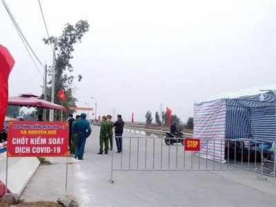 Chốt kiểm soát dịch COVID-19 tại Quảng Ninh. (Ảnh: TTXVN phát).