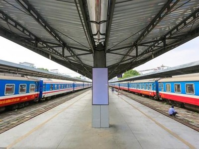 Đoàn tàu của Tổng công ty Đường sắt Việt Nam tại ga Hà Nội. (Ảnh: Minh Sơn/Vietnam+).